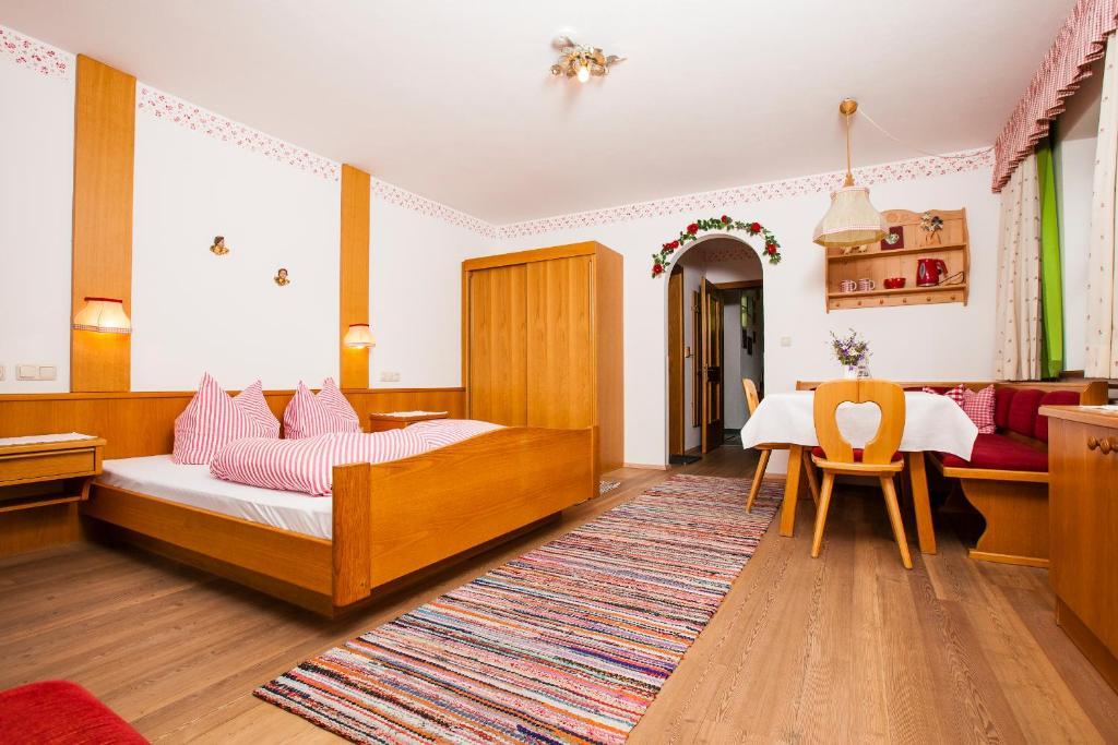 Schottenhof Fulpmes Zimmer foto